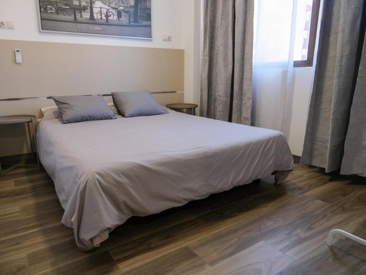 Alianza Suites Madrid Buitenkant foto