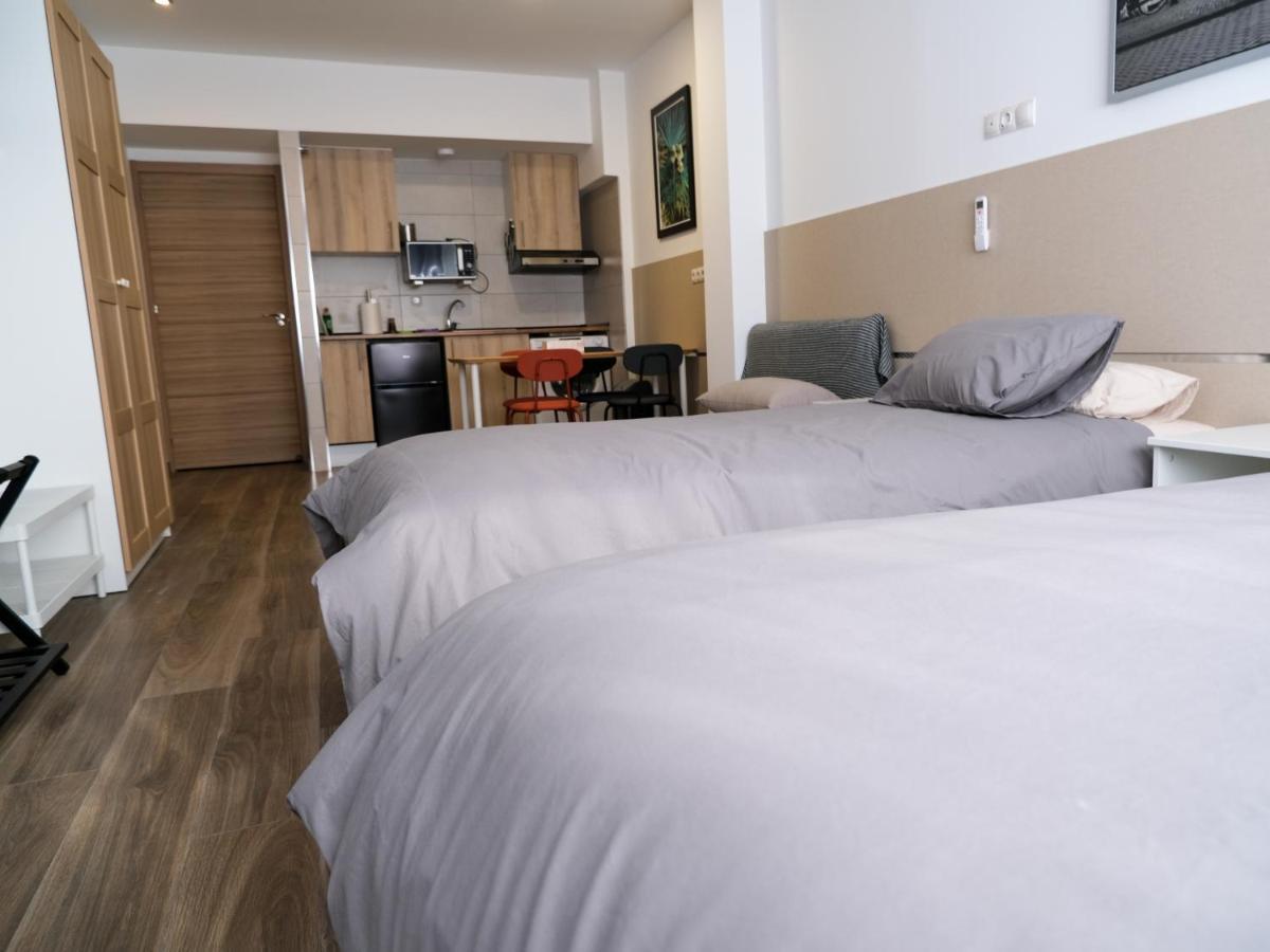 Alianza Suites Madrid Buitenkant foto